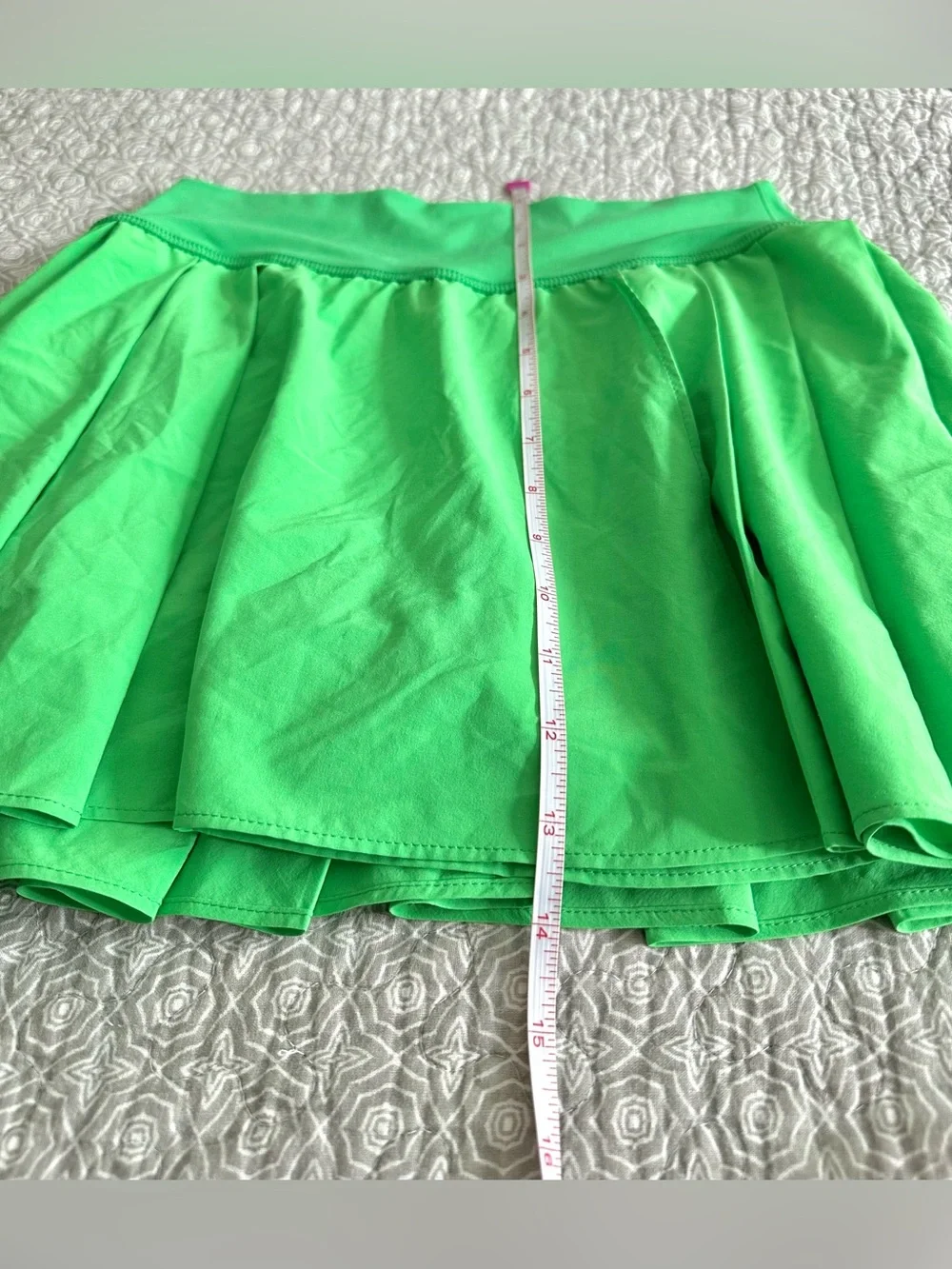 Offline by Aerie Bright Green Pleated Tennis Skort Game Set Match Graphic Size M